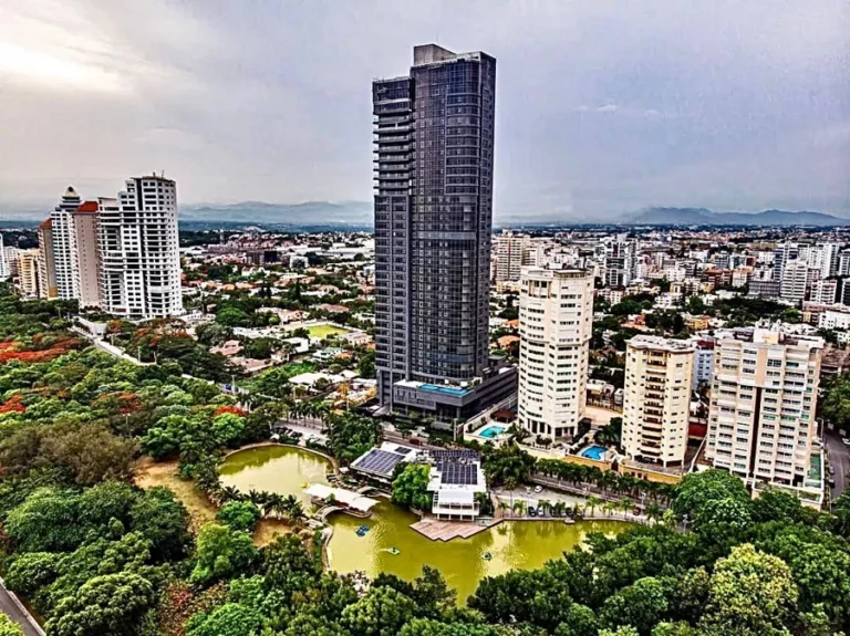 Vista de un edificio en Santo Domingo utilizada como imagen de contexto